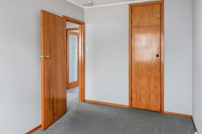 Photo of property in 8a Stamford Grove, Avalon, Lower Hutt, 5011