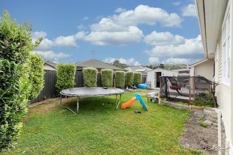 Photo of property in 18 Ebdentown Street, Ebdentown, Upper Hutt, 5018