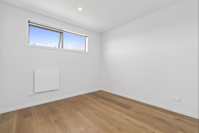 Photo of property in 9 Mcdonald Street, Wanaka, 9305