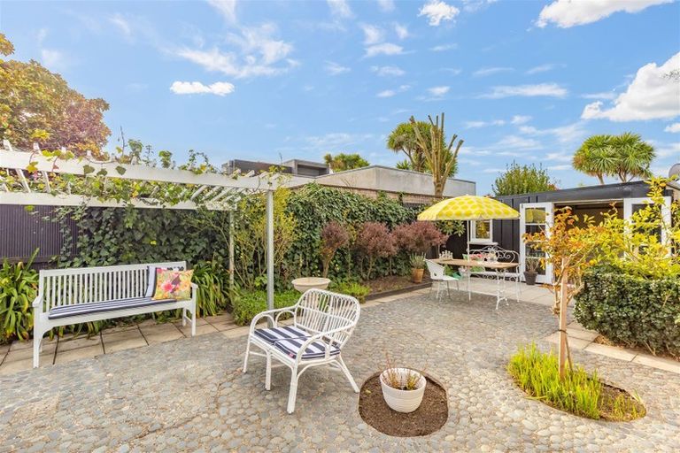 Photo of property in 5/57 Dover Street, St Albans, Christchurch, 8014