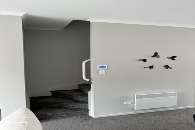 Photo of property in 10 Kapia Road, Westgate, Auckland, 0614