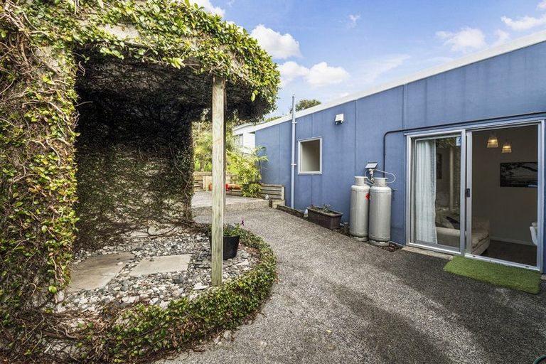 Photo of property in 13 Rimu Road, Stanmore Bay, Whangaparaoa, 0932