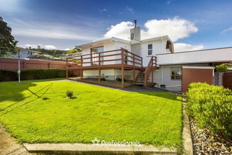 Photo of property in 19 Sunnyview Drive, Brown Owl, Upper Hutt, 5018