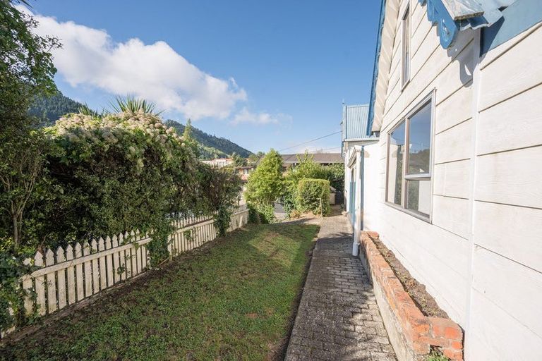 Photo of property in 1/62 Waimea Road, Nelson South, Nelson, 7010