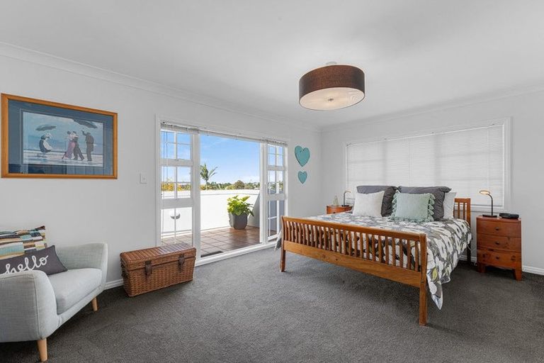 Photo of property in 4 Wentwood Place, Torbay, Auckland, 0630