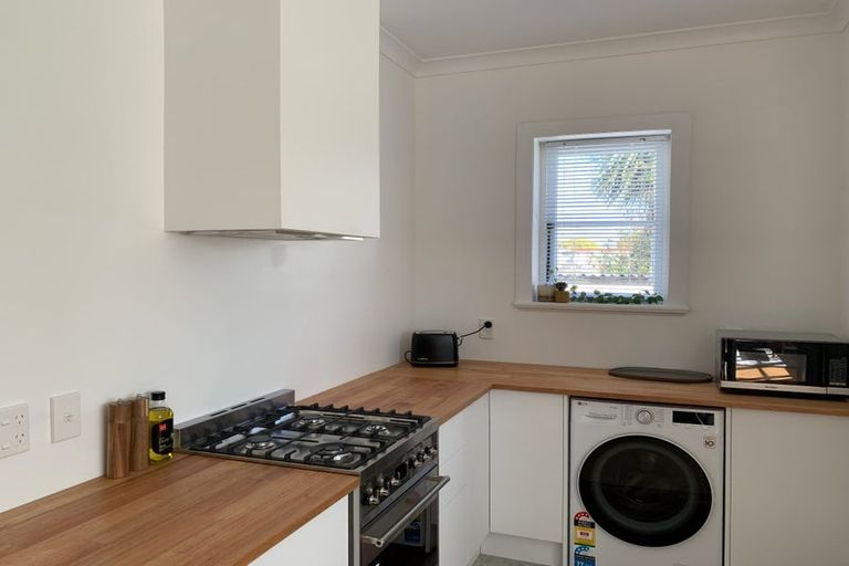 Photo of property in 3 Park Road, West End, Palmerston North, 4412