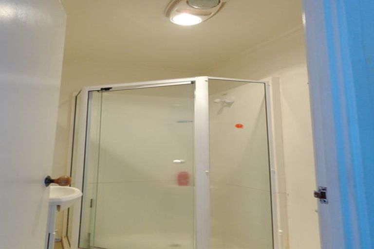 Photo of property in 3/81a Pakuranga Road, Pakuranga, Auckland, 2010