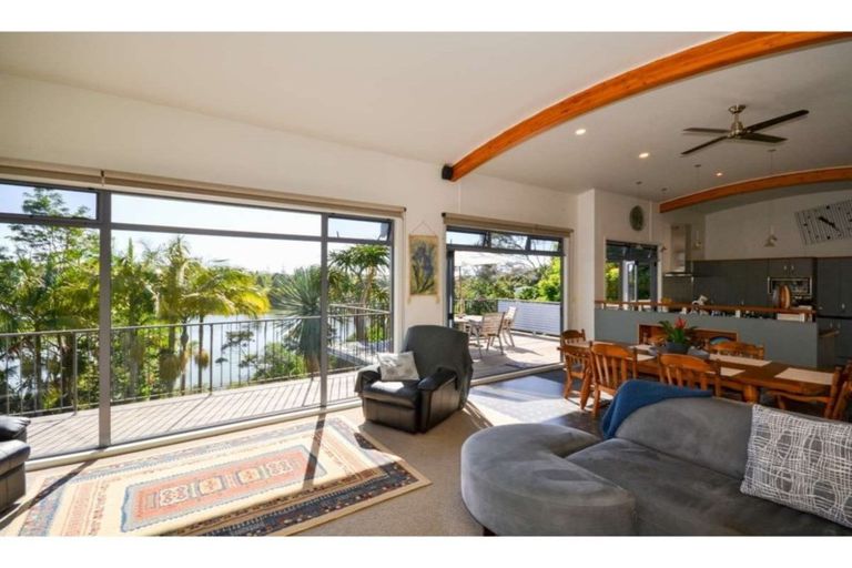 Photo of property in 22 Riverview Road, Kerikeri, 0230