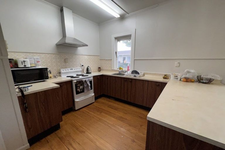 Photo of property in 27 Morris Street, Hokowhitu, Palmerston North, 4410