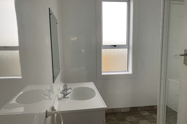 Photo of property in 157 Newcastle Street, Windsor, Invercargill, 9810