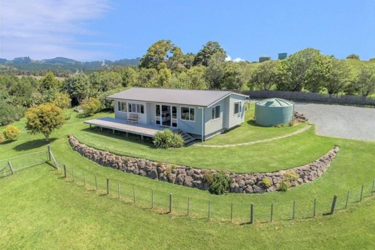 Photo of property in 965 Pataua Road North, Whareora, Whangarei, 0175