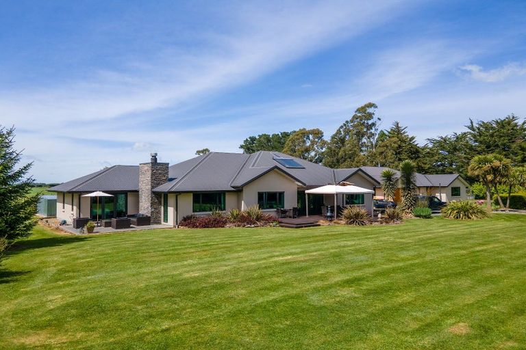 Photo of property in 152 Deans Road, Darfield, 7571