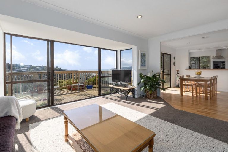 Photo of property in 40 Mercury Way, Whitby, Porirua, 5024