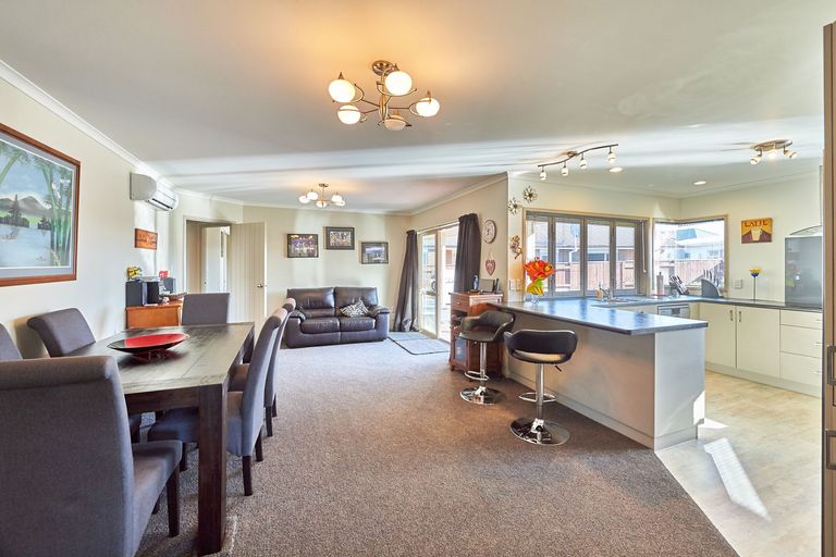 Photo of property in 25 Masefield Terrace, Kelvin Grove, Palmerston North, 4414