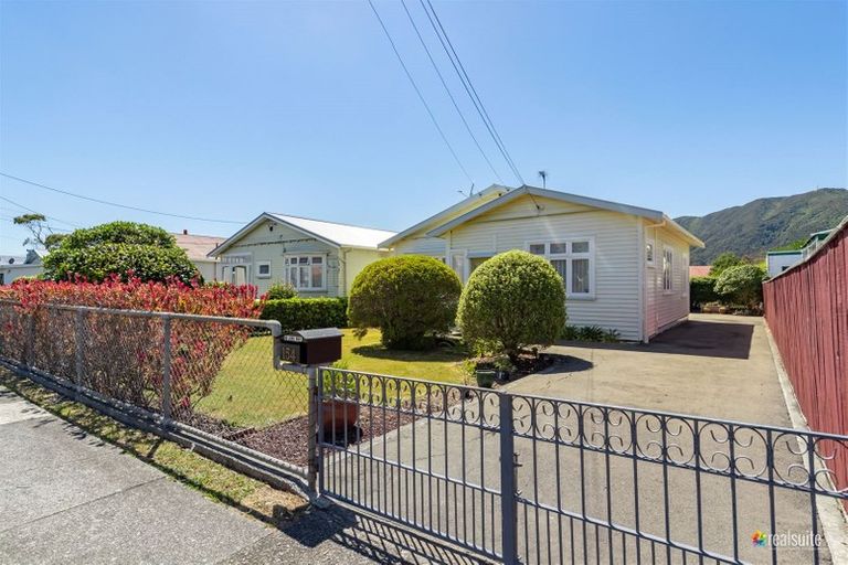 Photo of property in 154 Randwick Road, Moera, Lower Hutt, 5010