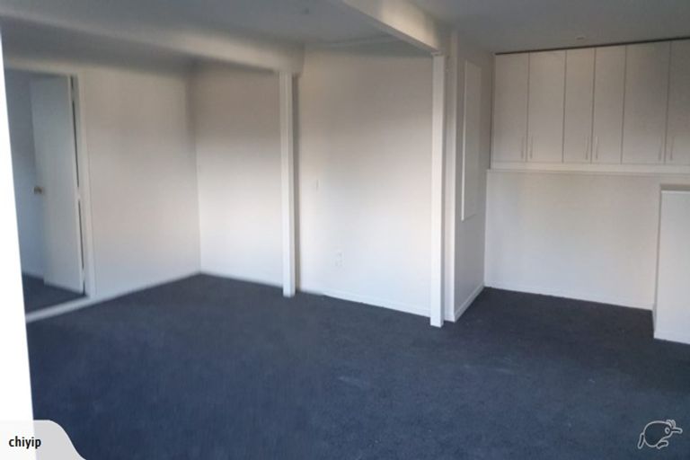 Photo of property in 47 Triangle Road, Massey, Auckland, 0614