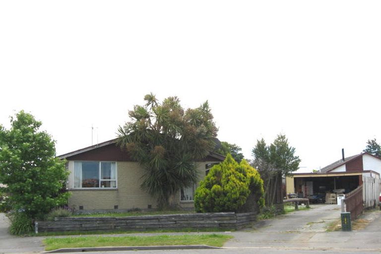 Photo of property in 27 Dunoon Place, Woolston, Christchurch, 8062
