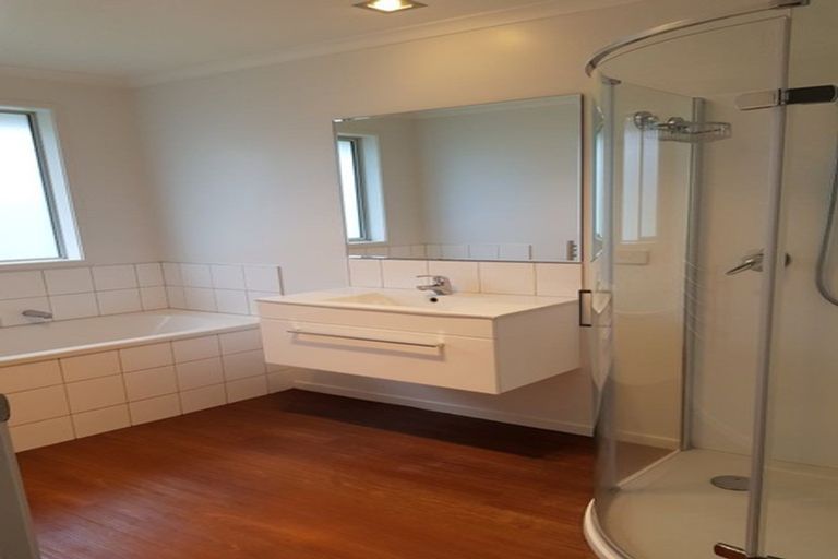 Photo of property in 4 Rawiri Drive, Bell Block, New Plymouth, 4312