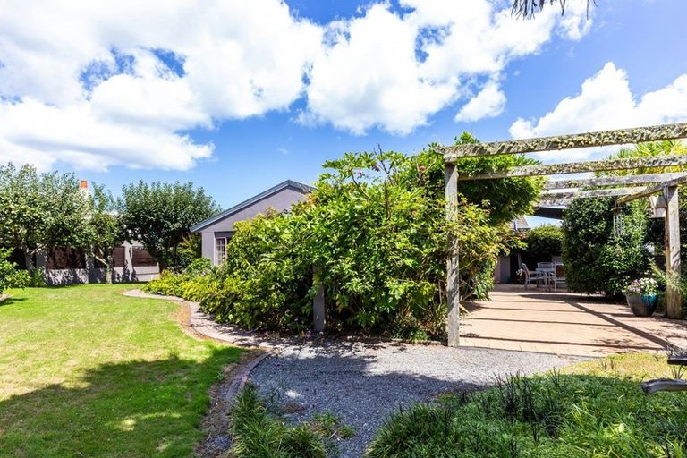 Photo of property in 69 Arrowsmith Avenue, Waipahihi, Taupo, 3330