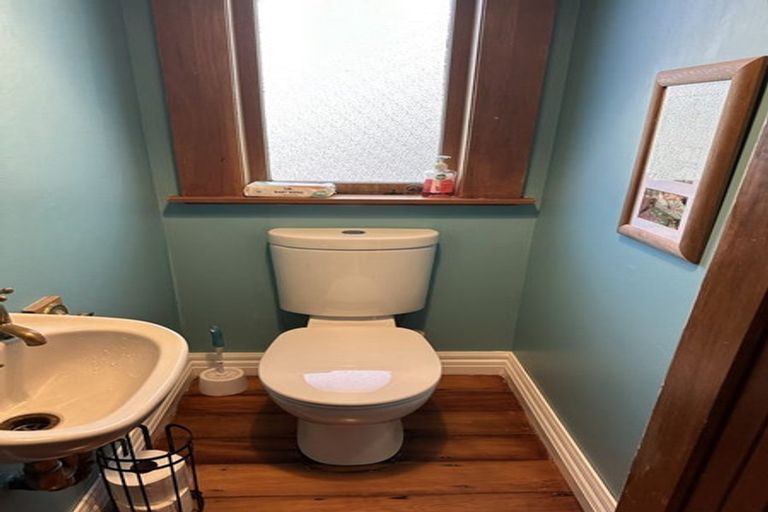 Photo of property in 37 Shirley Street, Karori, Wellington, 6012