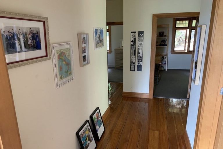 Photo of property in 40 Hackthorne Road, Cashmere, Christchurch, 8022