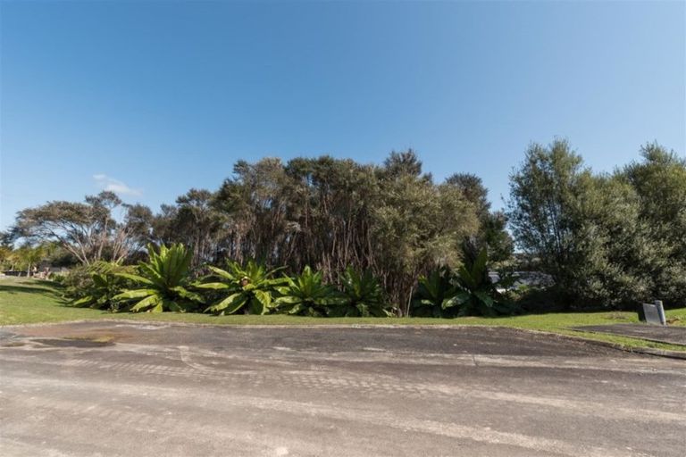 Photo of property in 4 Toi Track, Russell, 0272