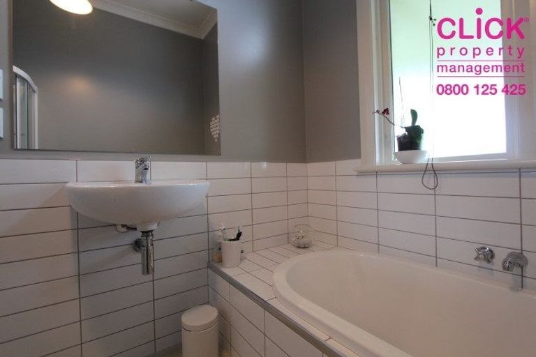 Photo of property in 45 Drivers Road, Maori Hill, Dunedin, 9010