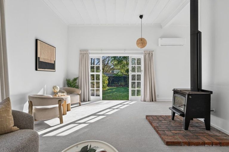 Photo of property in 6 Main Street, Greytown, 5712