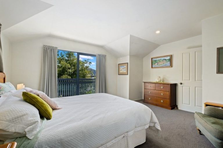 Photo of property in 4 Aspinall Street, Wanaka, 9305