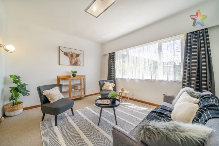 Photo of property in 69 Norton Park Avenue, Fairfield, Lower Hutt, 5011