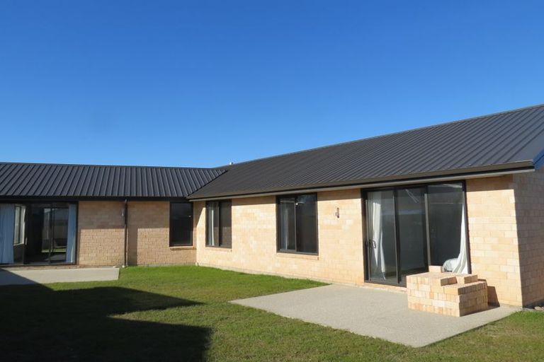 Photo of property in 8 Crabbe Place, Cromwell, 9310