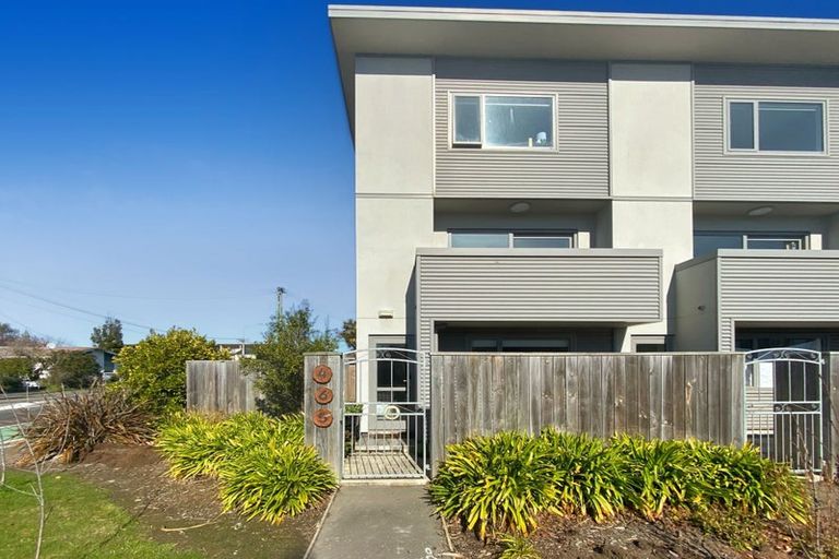 Photo of property in 465 Barbadoes Street, Edgeware, Christchurch, 8013