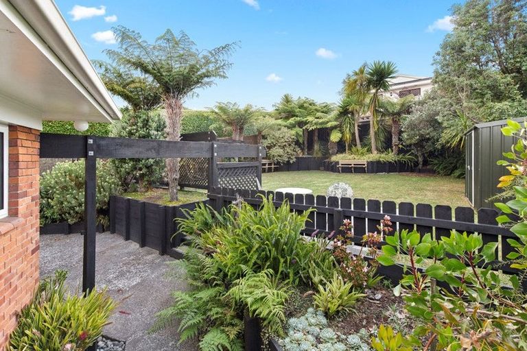 Photo of property in 41 Anzac Road, Pukekohe, 2120