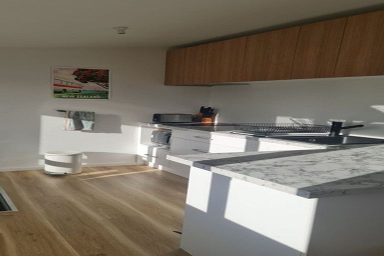 Photo of property in 122a Constable Street, Newtown, Wellington, 6021