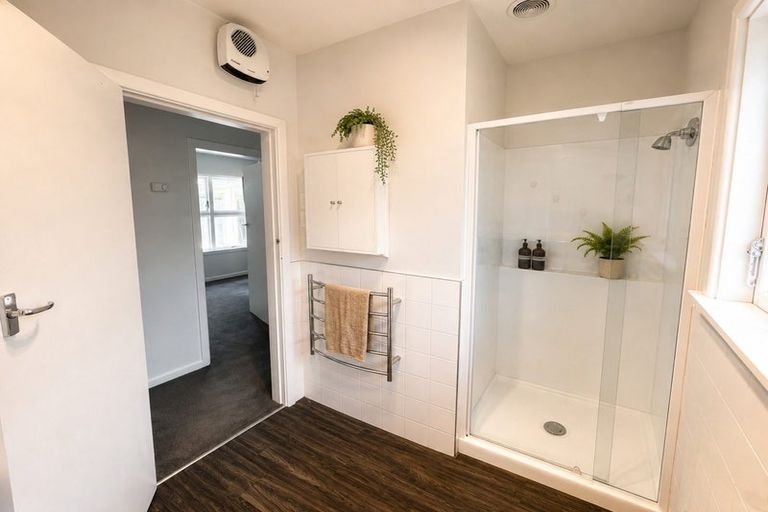 Photo of property in 9 Hampton Place, Burnside, Christchurch, 8053