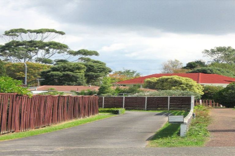 Photo of property in 1/59 Cardiff Road, Pakuranga, Auckland, 2010