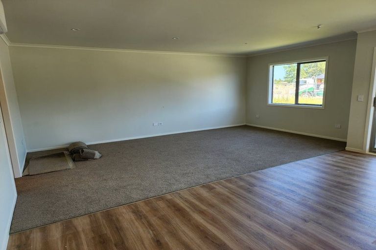 Photo of property in 11 Magnolia Place, Levin, 5510