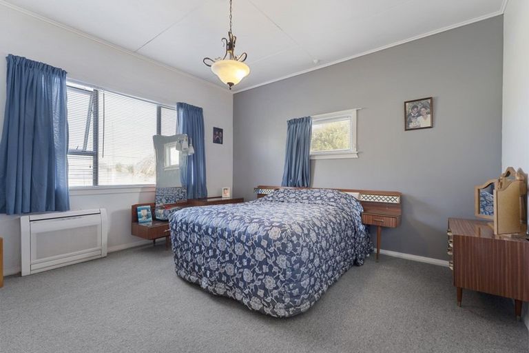 Photo of property in 54 Duke Street, Levin, 5510