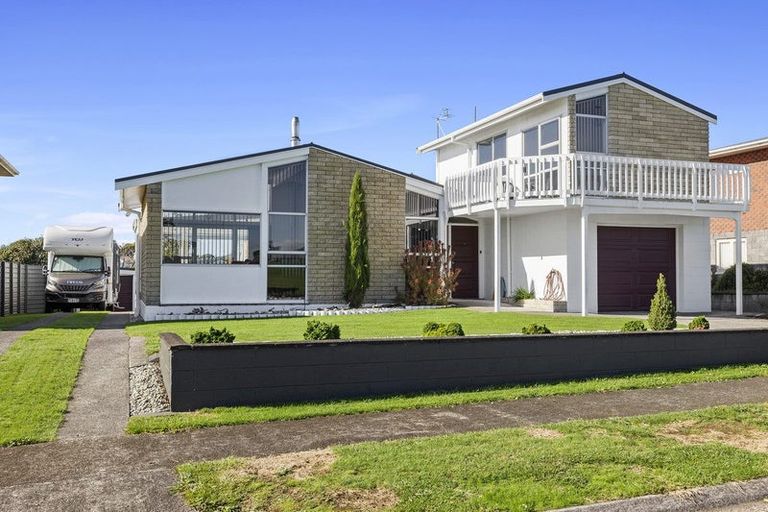 Photo of property in 36 Park Lane, Waitara, 4320