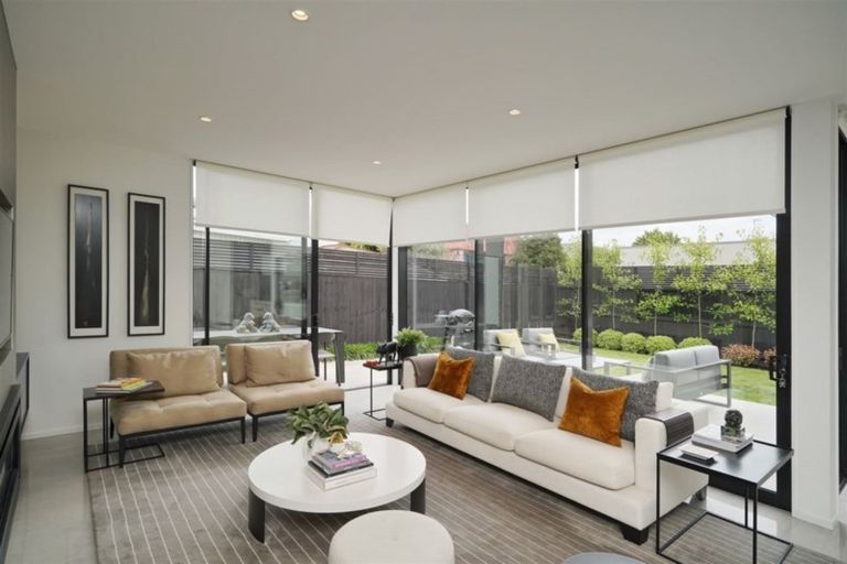 Photo of property in 89 Jeffreys Road, Fendalton, Christchurch, 8052