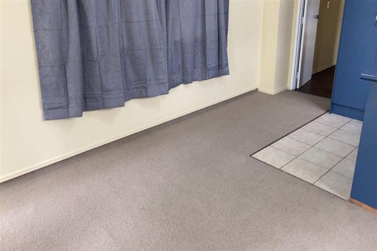 Photo of property in 6 Isola Place, Manukau, Auckland, 2025