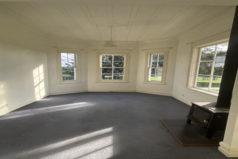 Photo of property in 69-73 Red Hills Road, Massey, Auckland, 0614