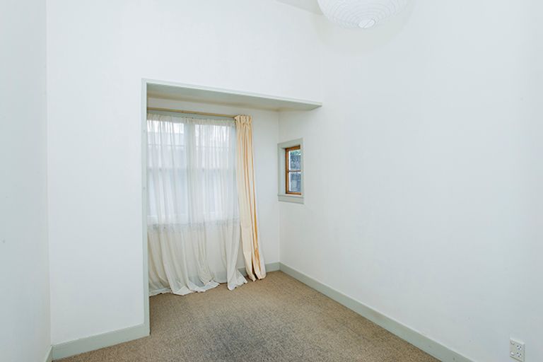 Photo of property in 12 Iranui Road, Inner Kaiti, Gisborne, 4010