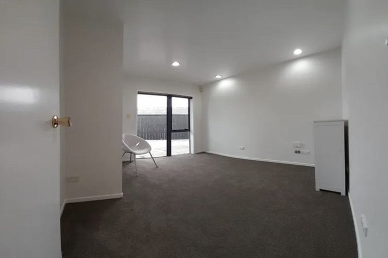 Photo of property in 301 Bucklands Beach Road, Bucklands Beach, Auckland, 2012