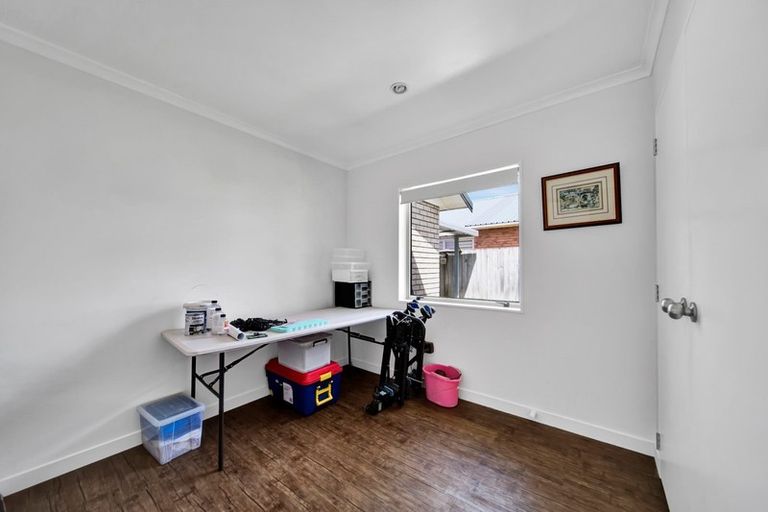 Photo of property in 24 Moulton Street, Moturoa, New Plymouth, 4310