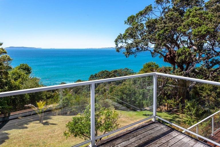 Photo of property in 102 Waihirere Drive, Tuateawa, Coromandel, 3583