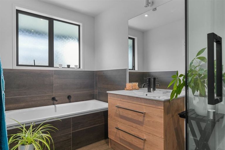 Photo of property in 23 Northcoast Place, Mangawhai Heads, Mangawhai, 0505