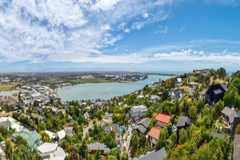 Photo of property in 11 Michael Avenue, Mount Pleasant, Christchurch, 8081