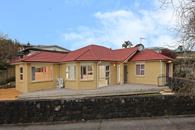 Photo of property in 139a Flanshaw Road, Te Atatu South, Auckland, 0610