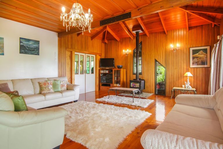 Photo of property in 5 Kirkpatrick Street, Kohukohu, 0491